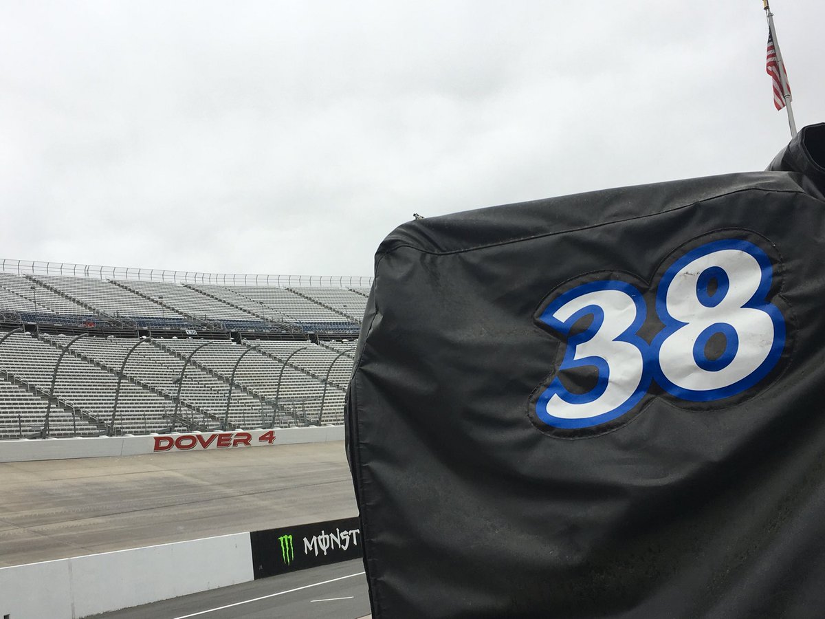 Team_FRM's tweet photo. It’s race day! A little gray but dry. Tune in to @FS1 at 2pm ET for the #AAA400 #DriveForAutism https://t.co/ffsVNFnBkZ