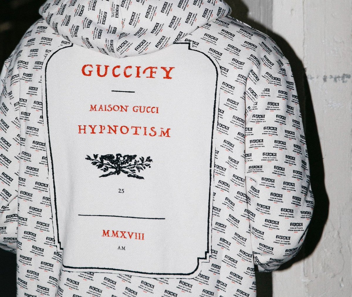 flannelsfashion's tweet photo. Is less always more? Not when it comes to @gucci: https://t.co/Q5keUWq7gZ
#GUCCI #GUCCIFY https://t.co/f0sqbKQVis