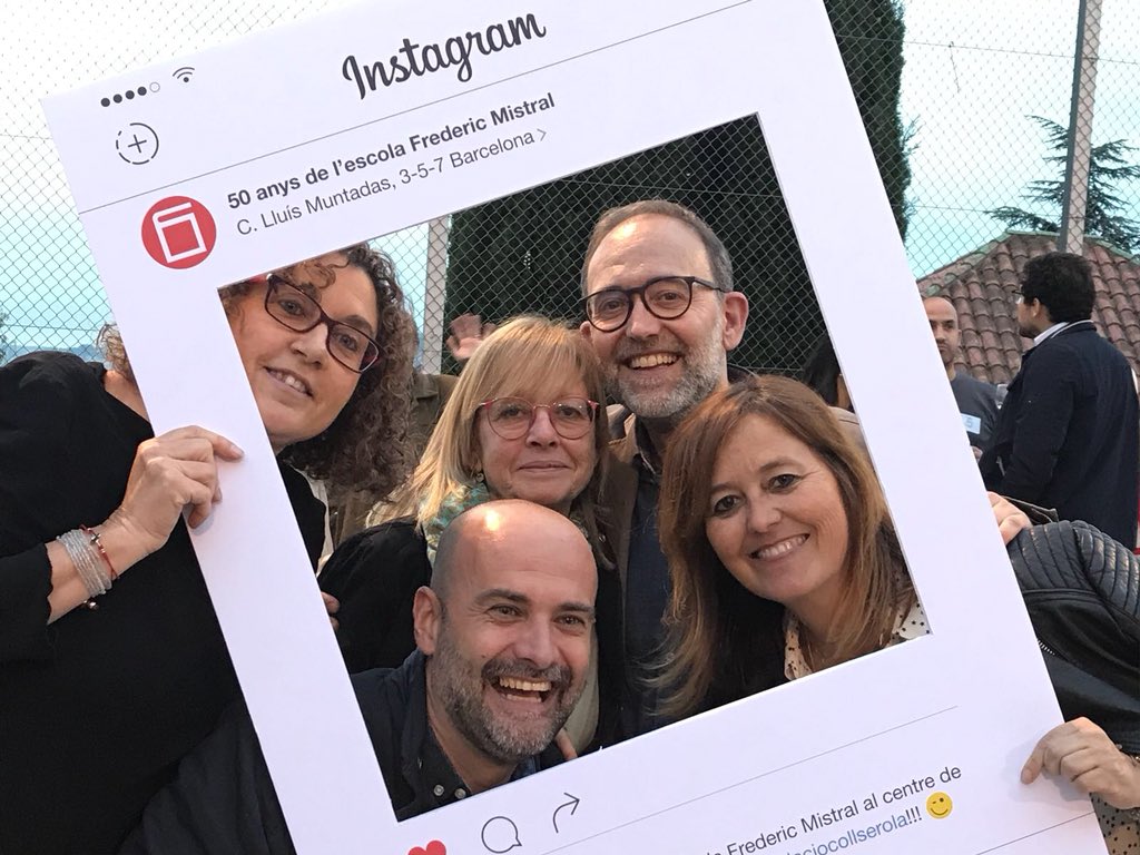 DSierraAmanos's tweet photo. Moltes gràcies exalumnes, antics mestres i mestres per fer possible una trobada fantàstica! @FCollserola @EscolaFMTE #FredericMistral50anys #AlumniFC https://t.co/9eUWXdGmdj