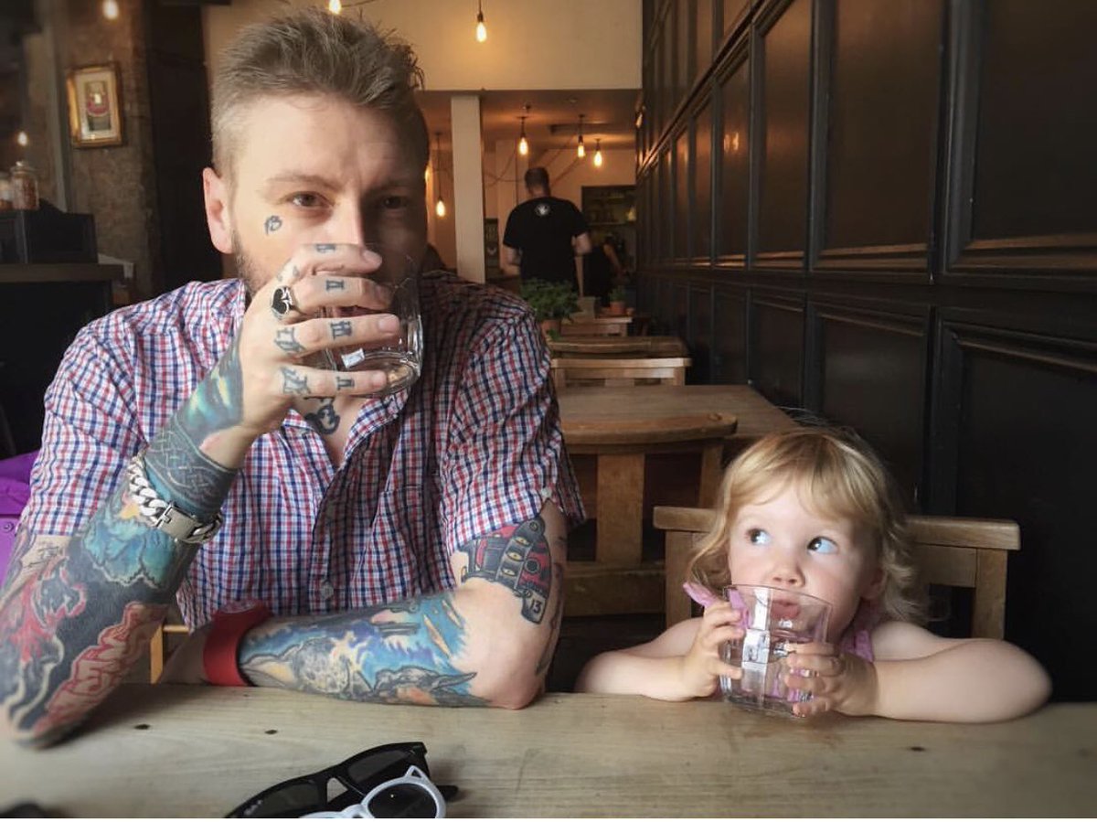 Dan Gold tweet media