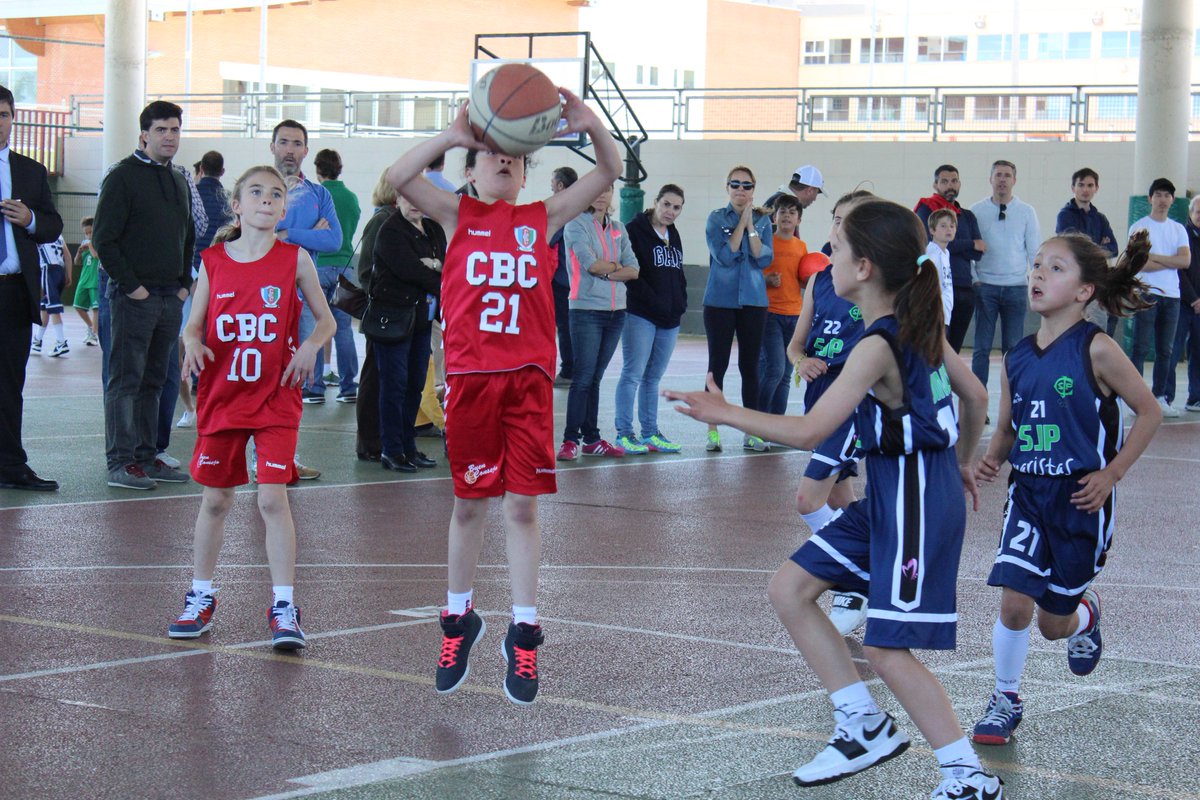 SjPbasket's tweet photo. Revive el partidazo de #PlayOff entre las #MiniCaimanes vs @BasketCbc con las mejores 📸 del encuentro. https://t.co/6g3BP1WEwU https://t.co/ikR518WYxr