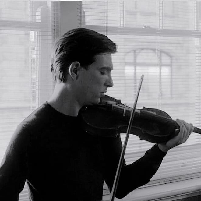 Thomas McGregor playing the violin in  #PeterRabbitMovie #DomhnallGleeson
(edit by gingerfeed IG)