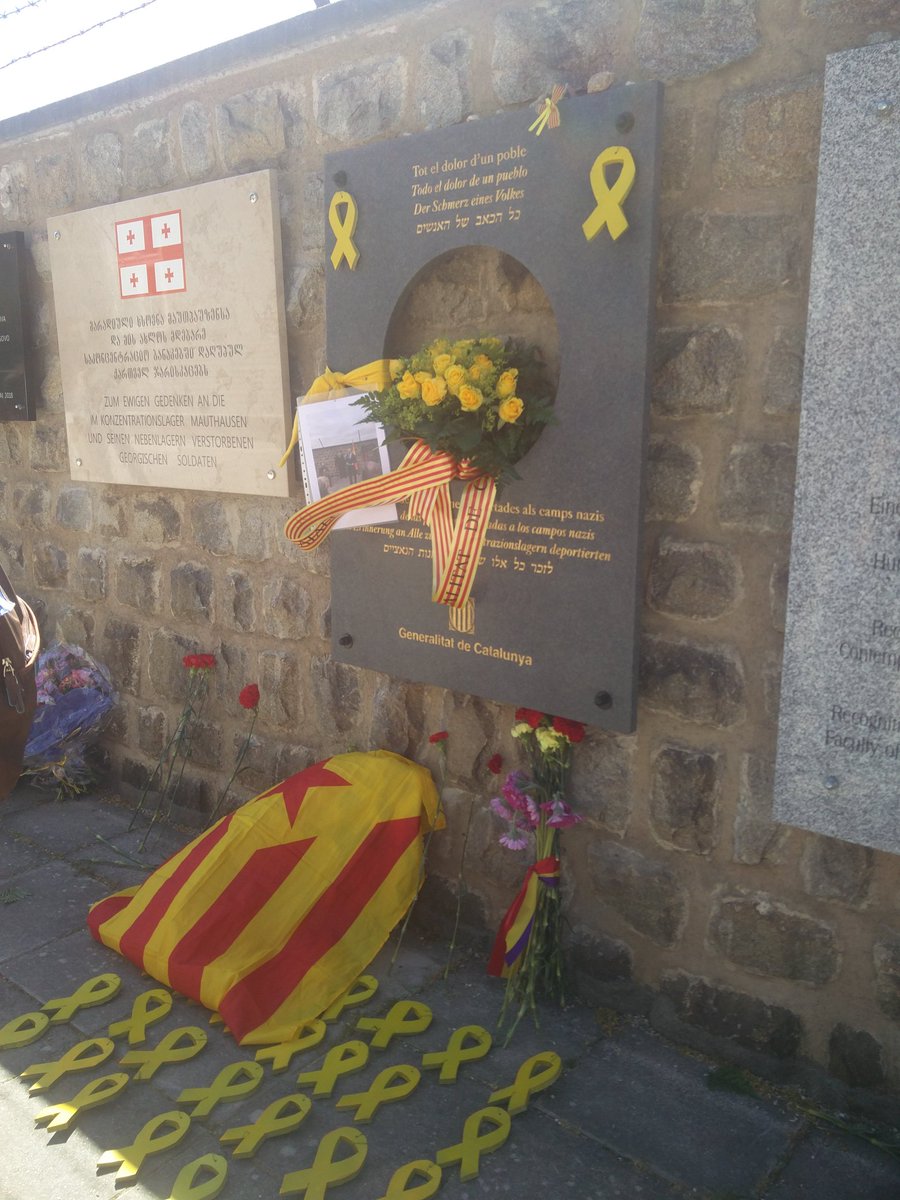 montserrat282's tweet photo. Un any més, a la celebració de l'alliberament del Camp de concentració de Mauthausen.
T'hem trobat a faltar @raulromeva. https://t.co/WXWzlCyjWJ