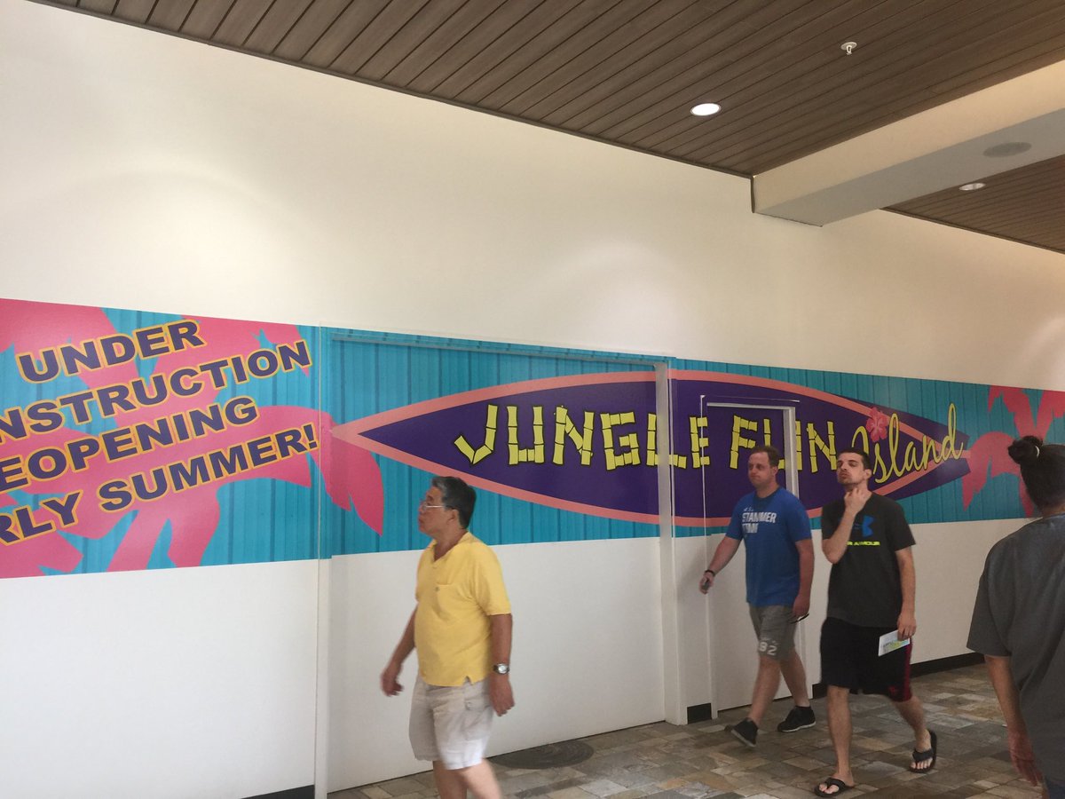 Brookuniverse's tweet photo. Yup it’s coming BACK people....mahalo @AlaMoanaCenter for keeping it old school....but new #hanabatadays #singingmonkeys #Junglefun #Bailey&Fynnsfave https://t.co/q5fB4OafkE