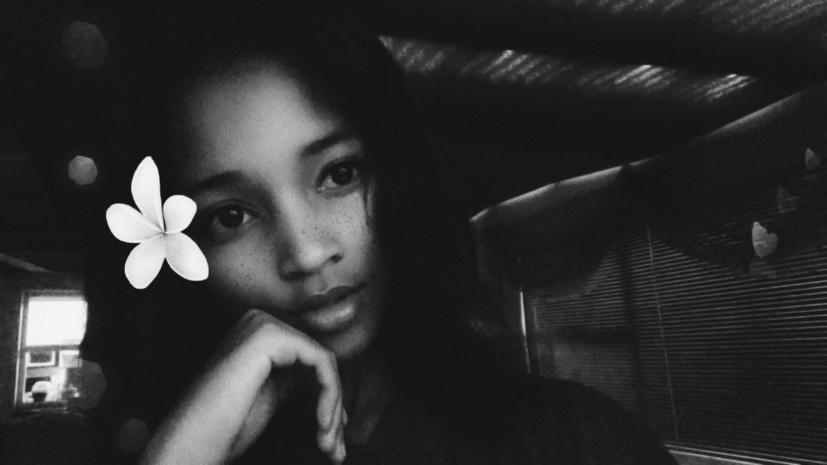 ChumaMaq's tweet photo. s n a p c h a t  x  v s c o 🌸✨🖤 https://t.co/CnB6ZWN52V