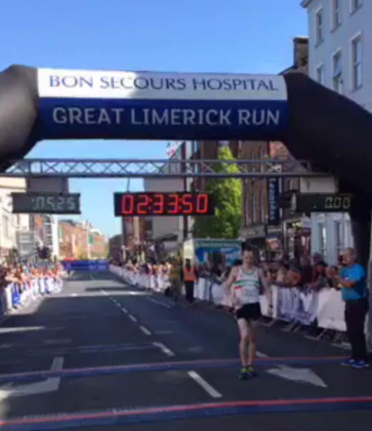 IMSTcollege's tweet photo. Our IMST team of Sports Therapists are all ready to provide treatments for athletes again at today’s @LimerickRun @IrishTimes @IrishRunnerMag 

#imstteam #events @IMSTcollege #posteventmassage #training #sportstherapy https://t.co/zXmwgaKsFK