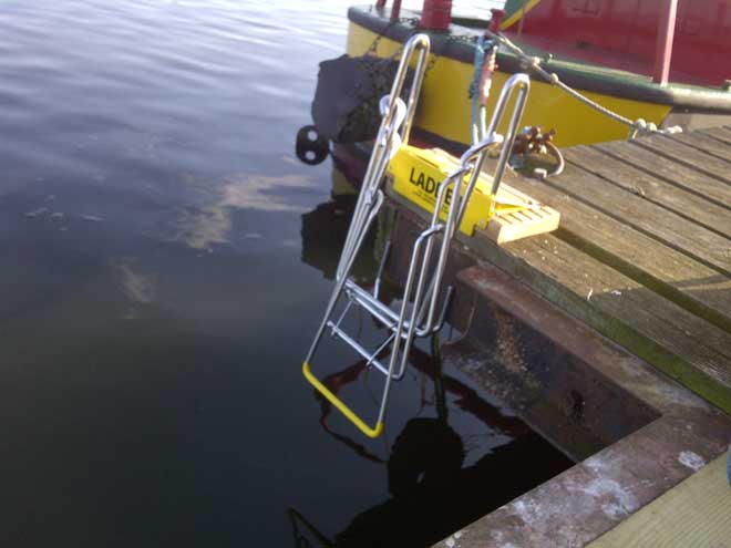 PontoonandDock's tweet photo. Our #safetyladder provides a safe, secure exit for #accidental swimmers and are clearly marked to deter other uses. https://t.co/ebJP8heCiP https://t.co/Ajw5Zpvyc4