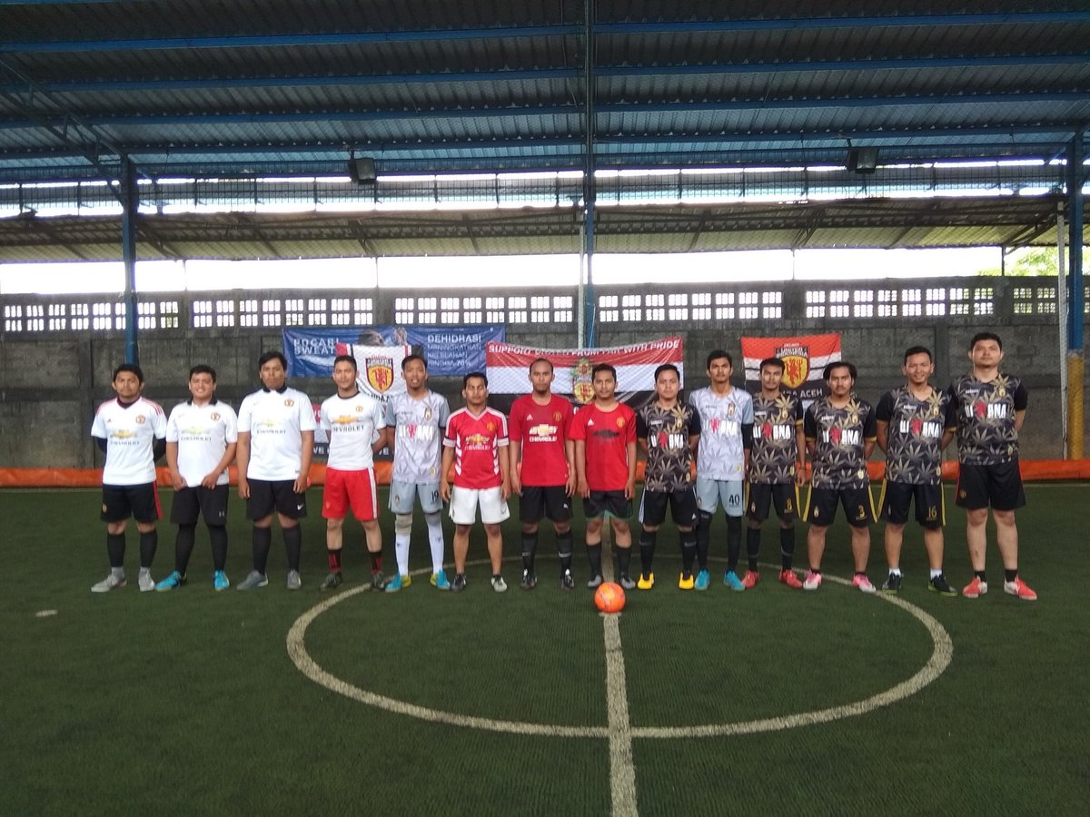UtdIndonesiaBNA's tweet photo. Futsal Internal UIBNA @UtdIndonesia #unitedtogether #uibna #our7ourney https://t.co/JlKLbM9WCq
