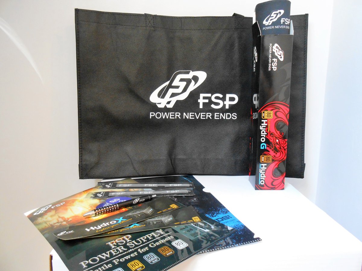 XciMod's tweet photo. 🔹CONCOURS🔹

📢 Je lance un petit concours pour vous faire gagner un tapis de souris, un sac et des goodies @FSP_FR 

Pour participer rien de plus simple=>
- RT ce tweet
- Follow @XciMod et @FSP_FR 
- Fin du concours le 13/05

Bonne chance à tous 🍀 https://t.co/E54U4bXjwE
