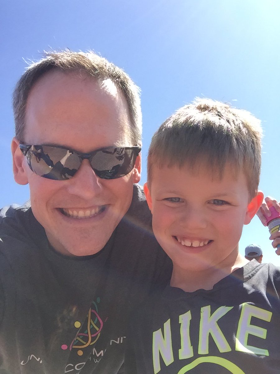 ArtMunin's tweet photo. The kiddos had a BLAST at the @UICoshkosh event!!!  @uwoshkosh https://t.co/LgE1bdyHcf