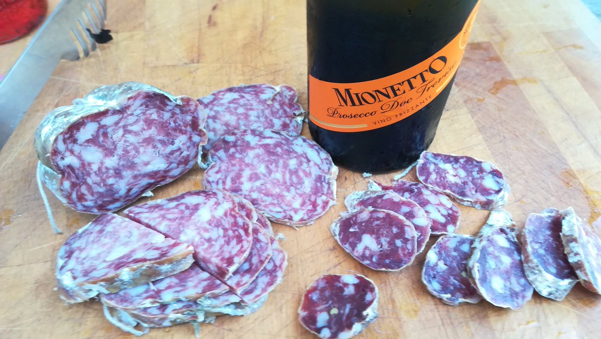 SpritzCoin's tweet photo. #Mionetto oggi sei il mio #Prosecco.
E domani?
#wine #winetasting #winelover #franciacorta #veneto #aperitivo #apetime #aperolspritz #Foodie #foodblogger #foodporn #beverage #bollicine #boLLLicine #madeinitaly #cryptocurrency #crypto
#Airdrop on website
#ICO #free #giveaway https://t.co/f7ys2bKIc7