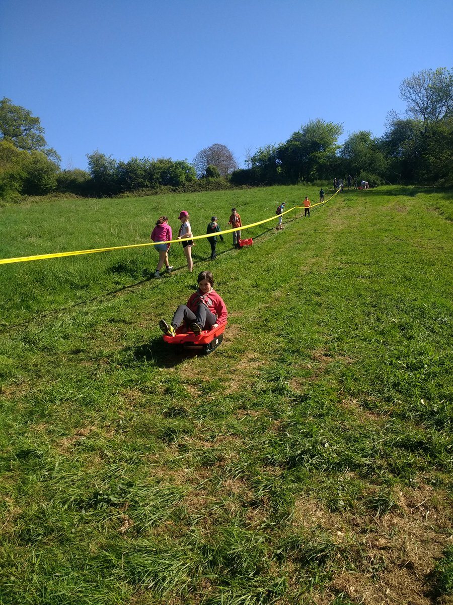 31stBathScouts's tweet photo. This morning we Cubs have been grass sledging #iscout #OnceUponACamp #Cubs https://t.co/aWrII0mRHy