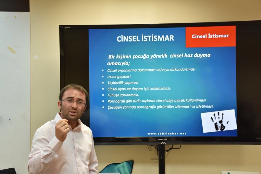 SaadetOzkanEfe's tweet photo. Mücadelemiz Çocukların Güvenli yarınları olacak 🦋 UCİM BURSA bugün Eğitimini yaptı , Tüm Ucim Ailesi il il toplanıp eğitimlerine devam ediyor  🍀💖 @ucimorgtr @yclcyln https://t.co/uXCKHKxzXM