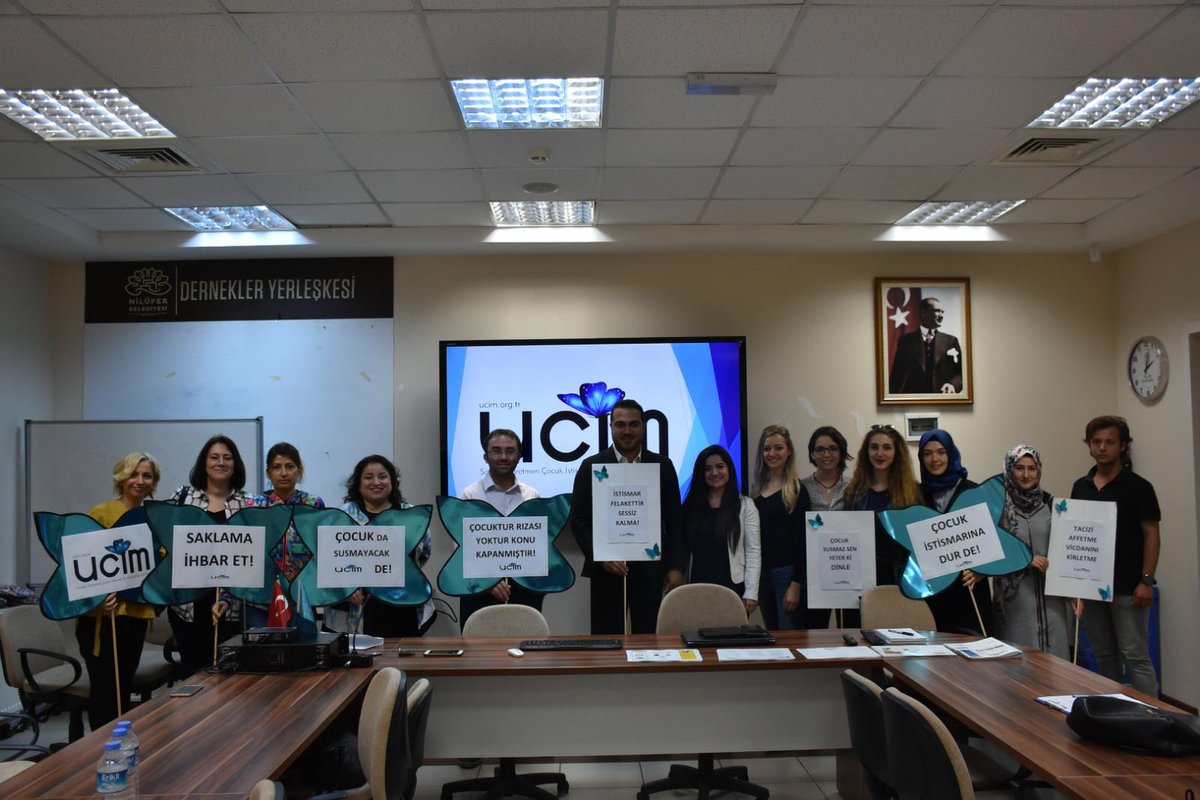 SaadetOzkanEfe's tweet photo. Mücadelemiz Çocukların Güvenli yarınları olacak 🦋 UCİM BURSA bugün Eğitimini yaptı , Tüm Ucim Ailesi il il toplanıp eğitimlerine devam ediyor  🍀💖 @ucimorgtr @yclcyln https://t.co/uXCKHKxzXM
