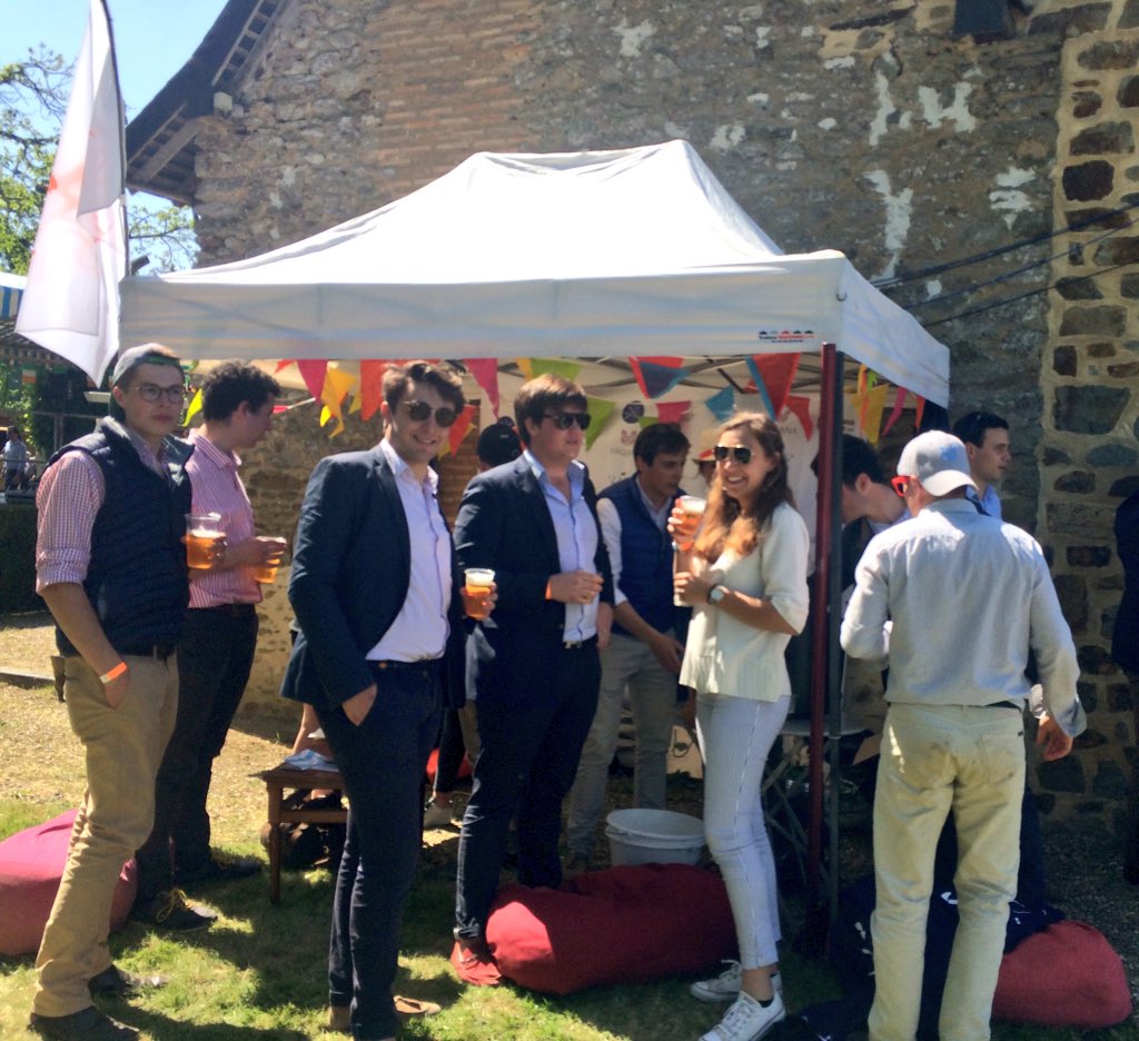 courses_jeunes's tweet photo. Comment ça il n'y a plus de jeunes aux courses ?!
#FrenchPointToPoint
#Quedubonheur
Un immense bravo à tous les bénévoles qui ont su organiser une folle journée dans la bonne humeur et la convivialité
C'EST ÇA LES COURSES !
🏇🎪🍻🎶✌🏻
À bon entendeur ... 💭 https://t.co/XS8EFOEkDM