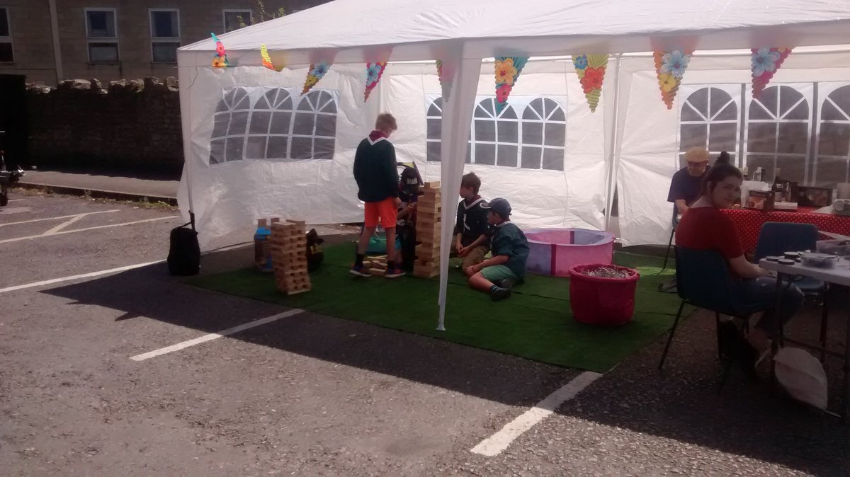 LarkhallScouts's tweet photo. Cubs, beavers and leaders are up and having fun at camp #OnceUponACamp . Scouts are helping with Larkhall festival. https://t.co/3bjonMePvN