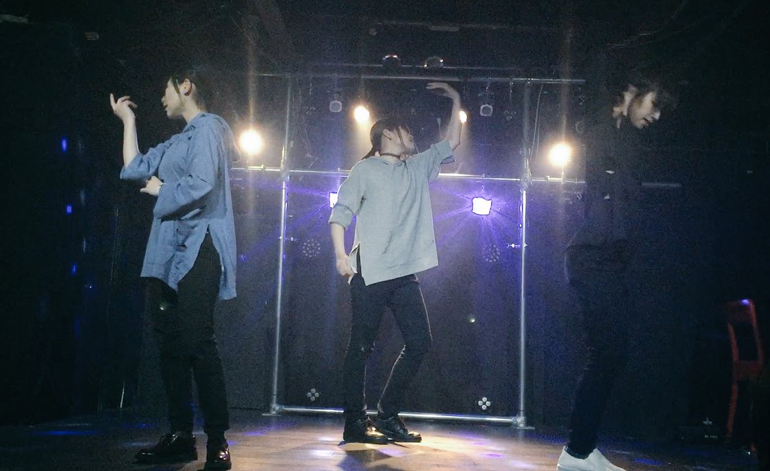 ayana_170205's tweet image. #SOSLive 、rhythmicで出演しました！ありがとうございましたー！
セトリは
・ヒバナ(マド、綺那)
・magnet(マド、猫屋敷)
・メドレー
      Lamb・ヒビカセ・ライアーダンス(3人)
です！
書きたいこといーーーっぱいあるのでまた明日ゆっくり書きますね笑
沢山出会いのあった幸せな1日でした。