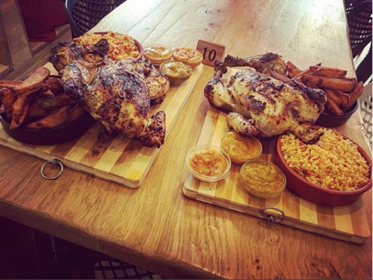 Restaurant Birdy’s – Paris (75)

Le fameux poulet entier de chez Birdy’s. 🍗🍗🍗

Alors le Rezo qui réussira à le finir ??? 🤔

Disponible sur <a href="/HalRezo_fr/">Hal'Rezo - France 🇨🇵️</a> l’application des restaurants halal ==> halrezo.com 🛵💨💨 

#halrezo #restaurant #halal #poulet #riz #frites