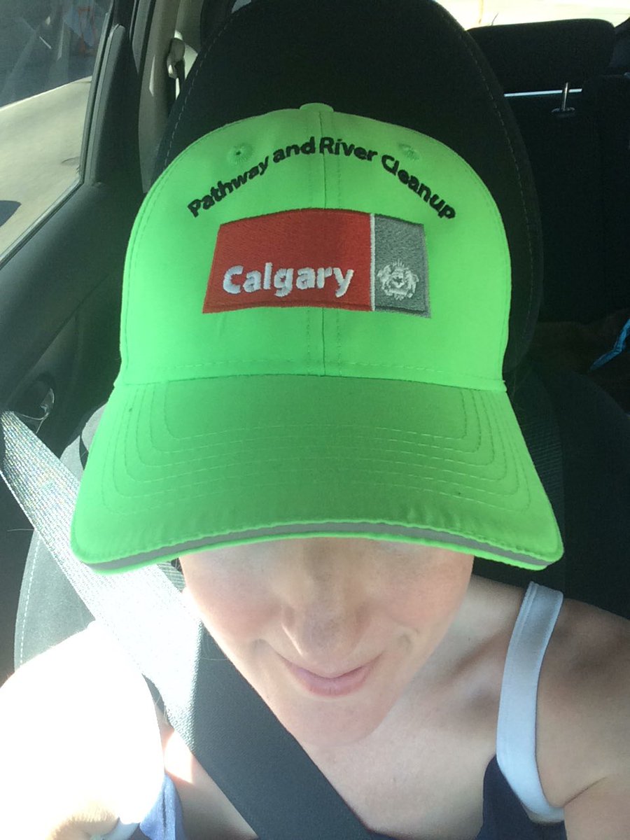 haley_nicoll's tweet photo. Thanks again for hosting another great Calgary volunteering event! Until next year @CalgaryParks #yyccleans https://t.co/yOt3A4M23y