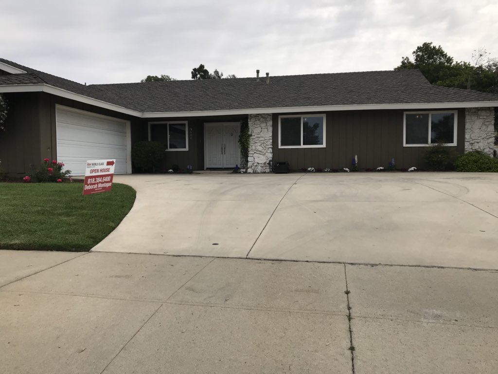 DeborahMontague's tweet photo. Early open house today on this new listing in Thousand Oaks. 3606 Mountclef Blvd here until 1:00. Move in ready upgraded with a really cool pool! https://t.co/RT5kCQSIoA
