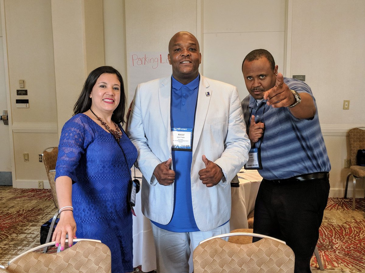 NYCareerHelp's tweet photo. @GIIEvent  Maria, Abdul &amp; Issac all showing their Goodwill spirit in Blue! #giispringlearning #reentryservices #wemakeadifference https://t.co/YDmipIjAoZ