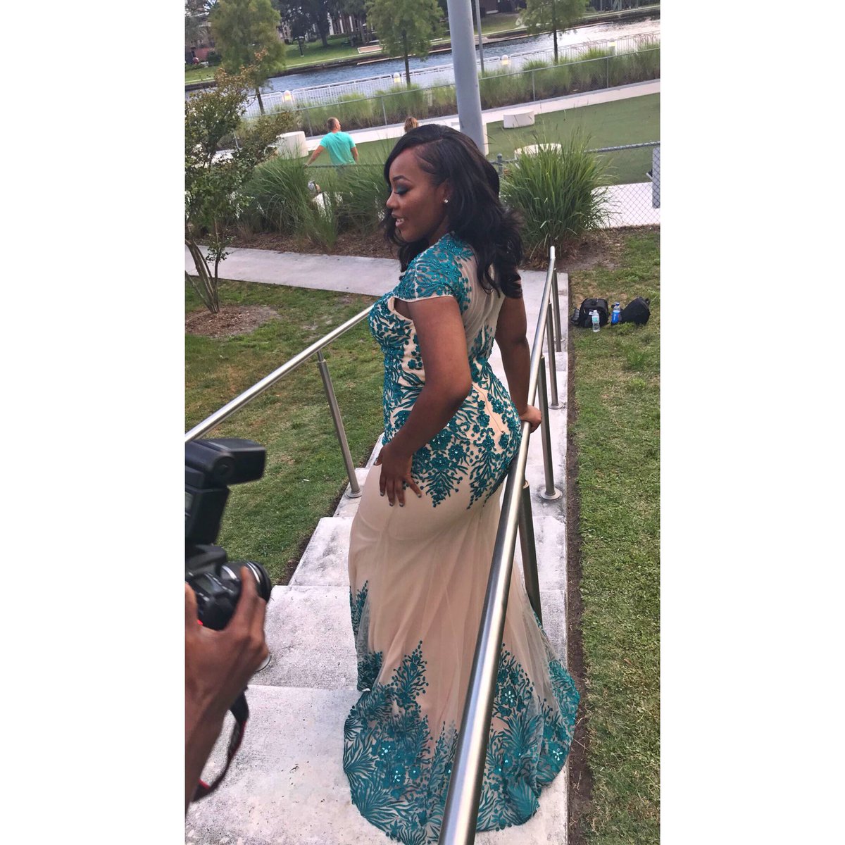 destooo___'s tweet photo. & you really showin off but its alright 😛 #Prom2018 #TechStillRunIt #TechDoTheMOST #TechWILLWin 💙⚡️ https://t.co/YtOUx17Yft