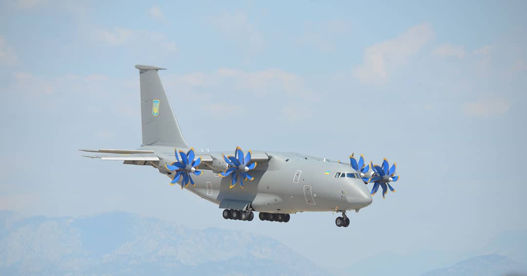 eurasiairshow's tweet photo. #EurasiaAirshow toplamda 81 hava aracına ev sahipliği yaptı ✈️
#Medyacity #EAS2018 #airshow #Antonov #Atak #T129Atak #Gripen https://t.co/iIOOBliOX2