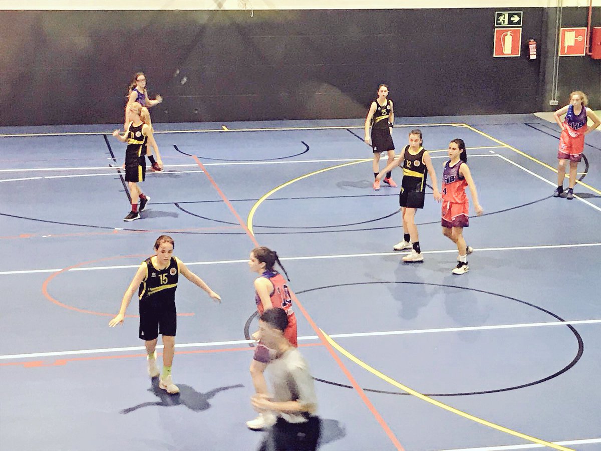 ASRBasketAlmeda's tweet photo. 🏀 @LimaHortaBasket 53- #IF2ALM 57

Esforç i lluita durant tot el partit per seguir creixent!!

#adnAlmeda #jornadaAlmeda #basketAutèntic https://t.co/r2QPUl2iDD