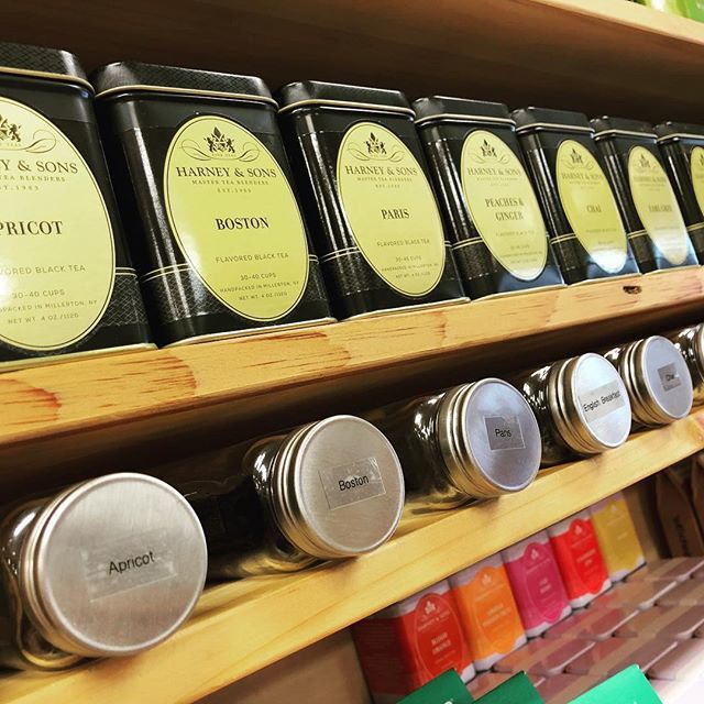 rpeal's tweet image. Interested in exploring different types of @harneyteas but don’t know what they’re going to be like. Let your nose help guide you with our sealed sample jars at @lerouxkitchen in #Falmouth. . . . . . #LerouxKitchen #CapeCod #ShopLocal #CapeThings #ShopLo… ift.tt/2Igb1eO