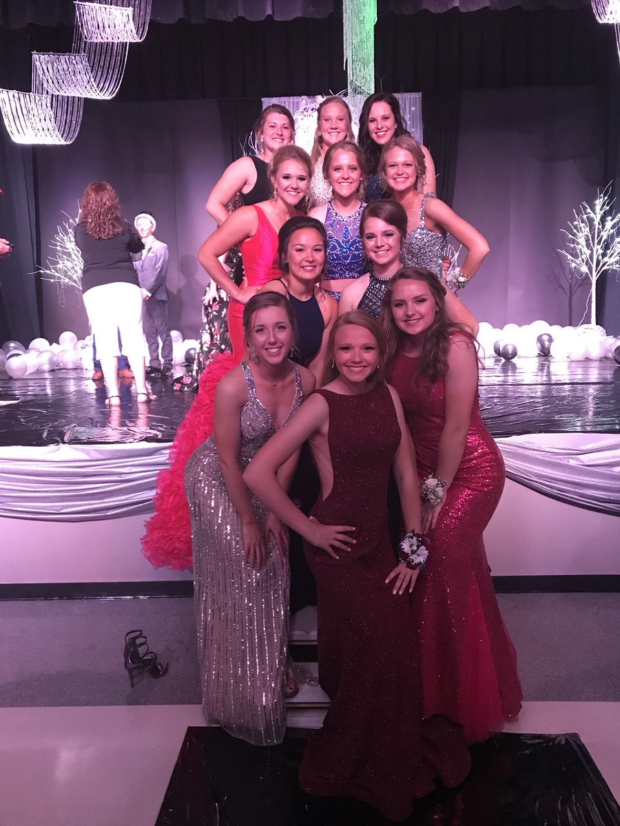 cougarssb's tweet photo. lady cougars took on prom 2018 💜 https://t.co/Re8iUtdU3B