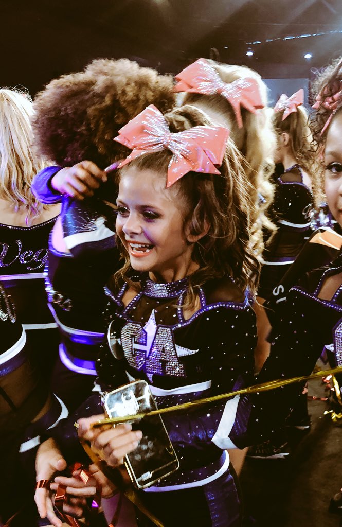 VarsityAllStar's tweet photo. We have a TIE! Congratulations to Stars Vipers Boomslang 4 and the California All Stars Las Vegas J-Club, your Small Junior Level 4 Summit Champions! #TheSummit18 @Stars_Vipers @TheCaliAllStars https://t.co/Dtkf5YtAJ0