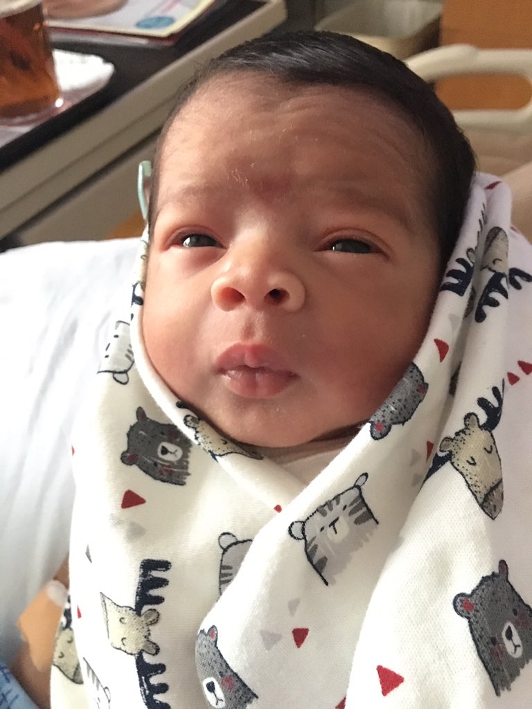 LaShante2lovely's tweet photo. @aelaahk @nextdior Preggo🤰🏽
Newborn 
Currently 
#secondbornson 💙 https://t.co/YKt1rnezrM