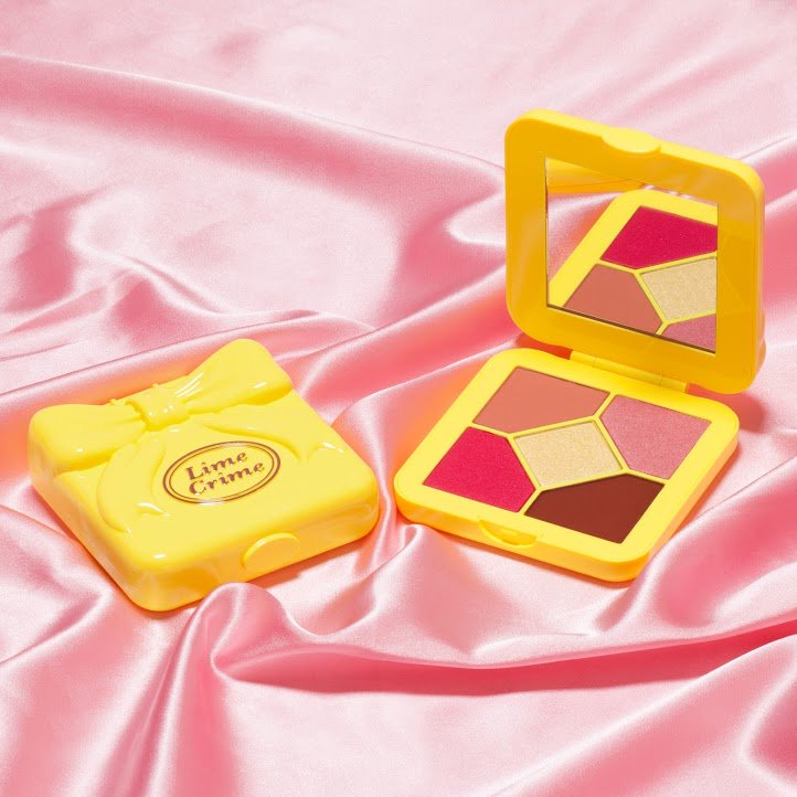 limecrime's tweet photo. π¨ TODAY ONLY π¨ Get a free PINK LEMONADE #PocketCandy on all US orders over $70 USD! Shop now at https://t.co/L82fcTZ6My π https://t.co/TQV2HhkCFi