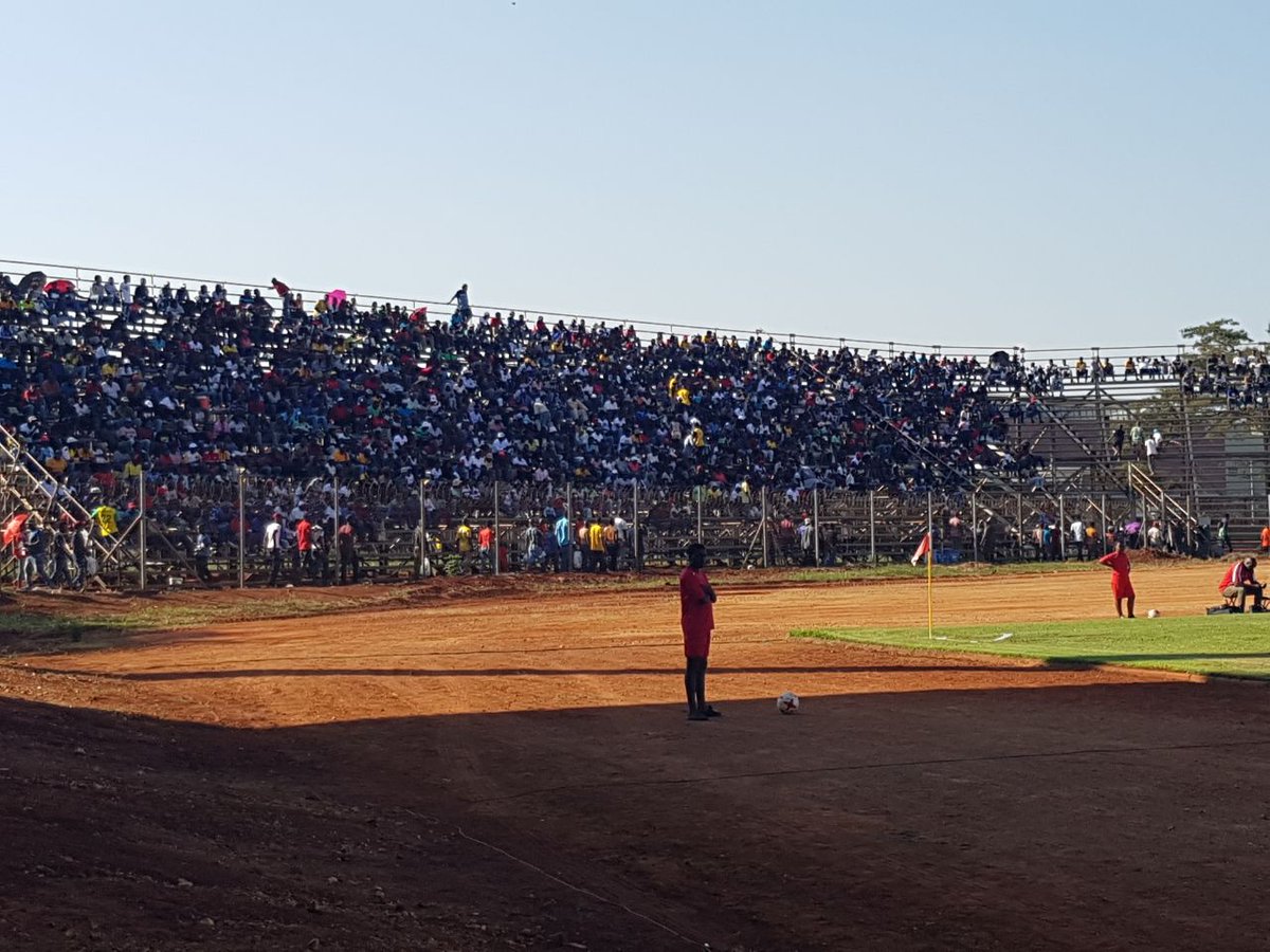 OfficialPSL's tweet photo. Scenes from Ṱhohoyanḓou 🔥🔥🔥🔥

@BlackLeopardsFC 0-0 @Jomo_CosmosFC

#NFDFinale https://t.co/vGXN2SUsR9