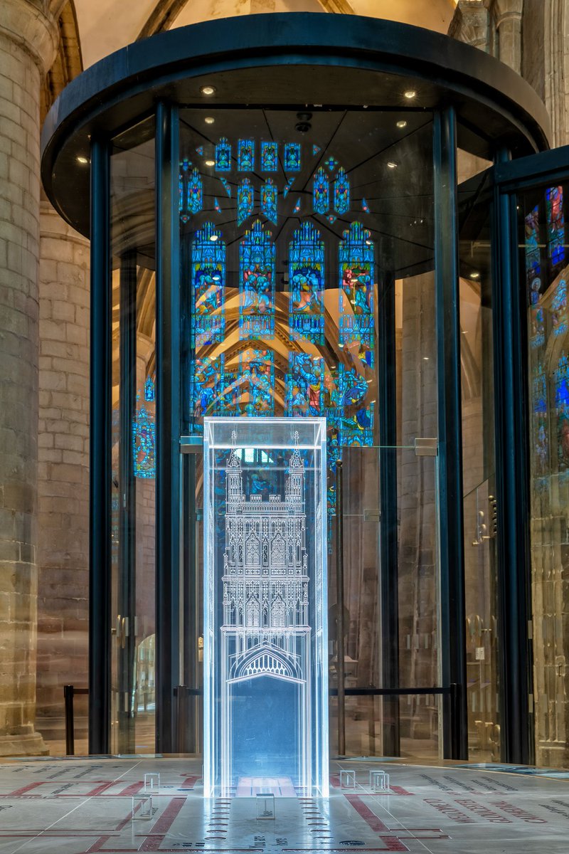 The #NewandOld at @GlosCathedral @VisitGloucester @ProjectPilgrim1 @engcathedrals @EngChurchPics @cotswoldlife @cotswolds @theoplatt12