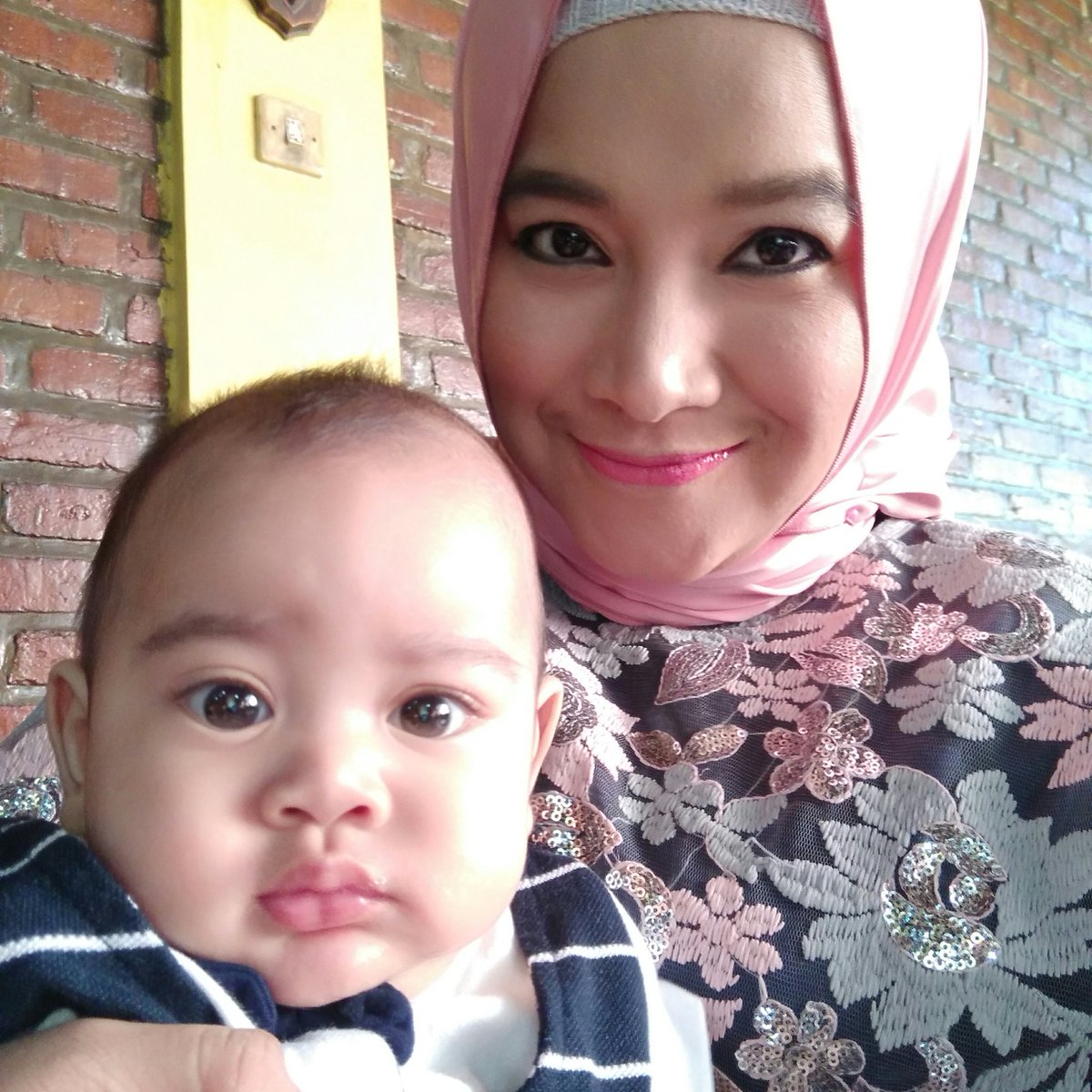 chacha060688's tweet photo. #NewProfilePic https://t.co/t7jShTrblr