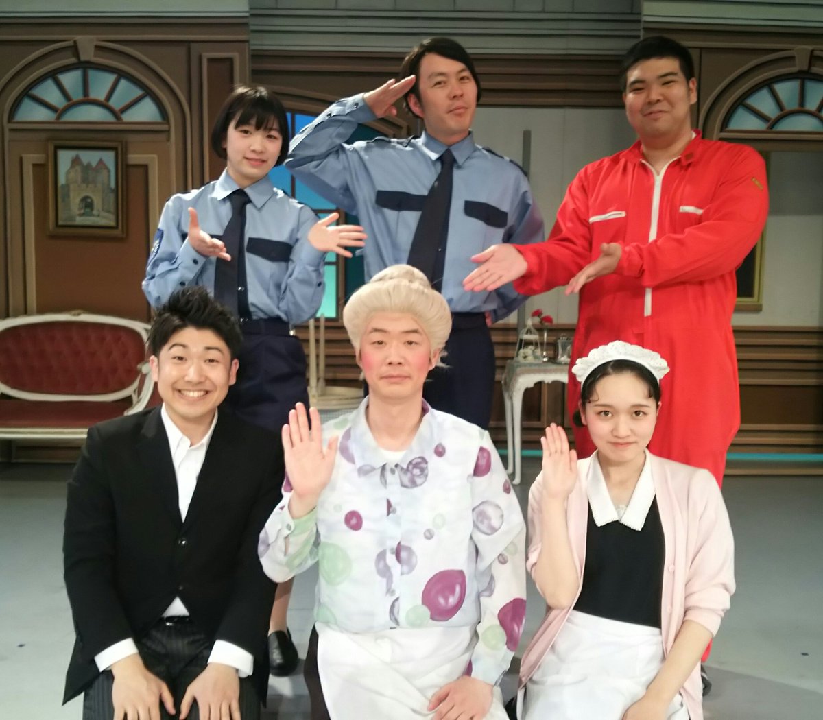 よしもと西梅田劇場 Twitterissa 清水けんじがリーダーをつとめる新喜劇は 明日5 7まで まだ ご覧になられていない方はぜひ 西梅田劇場へ 学生料金や 女子会キャンペーンなど楽しい西梅田劇場へ 吉本新喜劇 清水けんじ 西梅田劇場