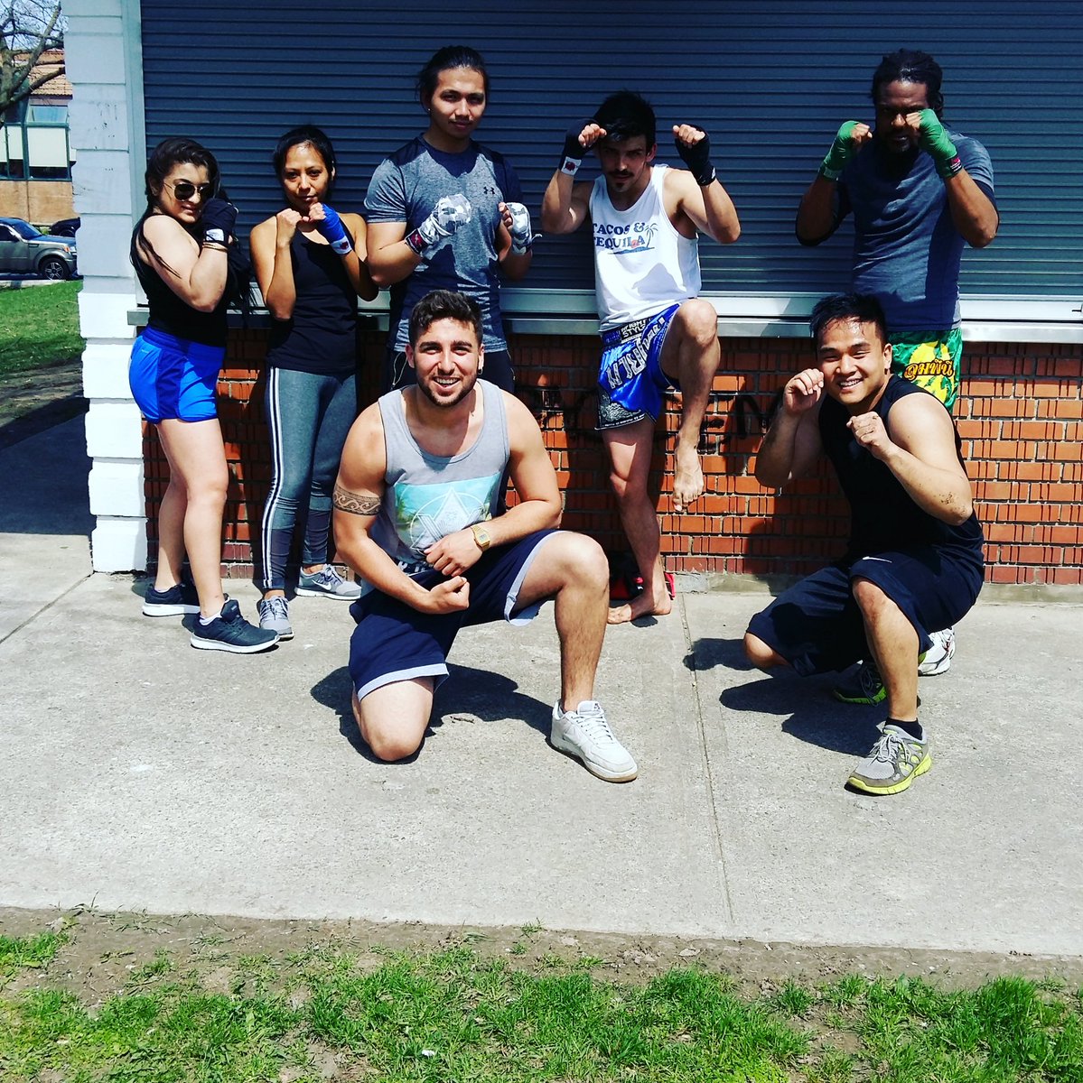 CorsoFitness's tweet photo. Train like a team fight like a team! Sunday mean we still grinding at wolf academy with our 11 30am All Womens BoxFit & 11 30am Bjj open mat! #wolfacademy #1287stclairwest #Toronto #muaythai #bjj #boxing #1on1coaching #kidsprograms #womensprograms https://t.co/JCfekaAHab https://t.co/xUo74v6aLz