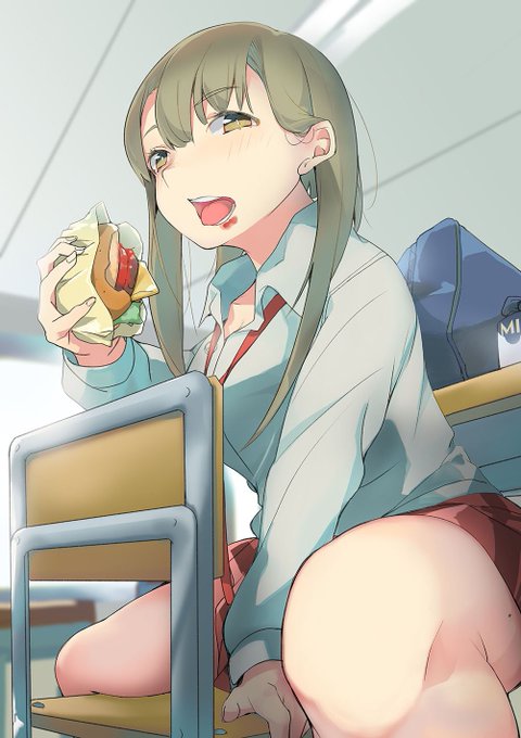 彼女は明るくて友達も多く、そしてはしたない。#誰コイ 