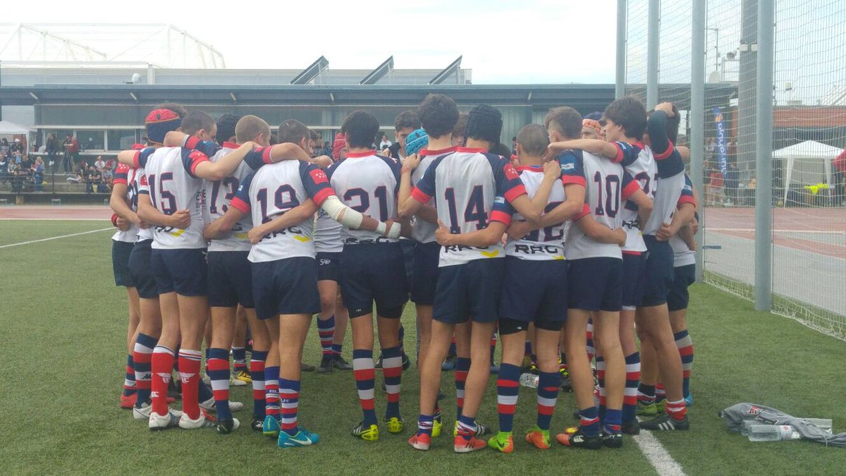 CRLiceoFrances's tweet photo. CAMPEONES DE ESPAÑA s18, cuatro victorias ante sendos equipazos. Enorme esfuerzo y trabajo en equipo, y una dirección excepcional de Jesús Delgado, Josepa y Andry; gracias chavales por demostrar que estudios y deporte se compaginan con voluntad https://t.co/FdeoXthB0s