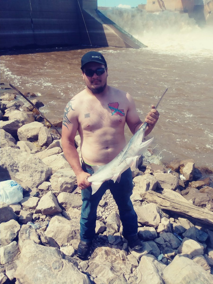 britt_young90's tweet photo. Fun day at the river. https://t.co/P8jzrpt2bt
