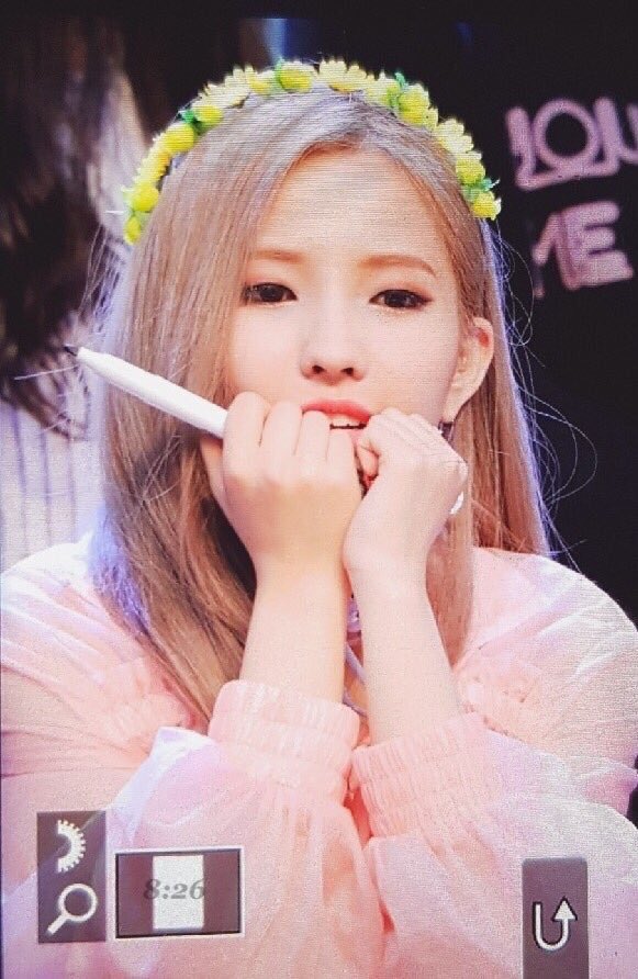 soyeonsarchive's tweet photo. 180506 PREVIEW
she looks so cute omgg
cr. 8시30분 https://t.co/xv7CP4Qp1k