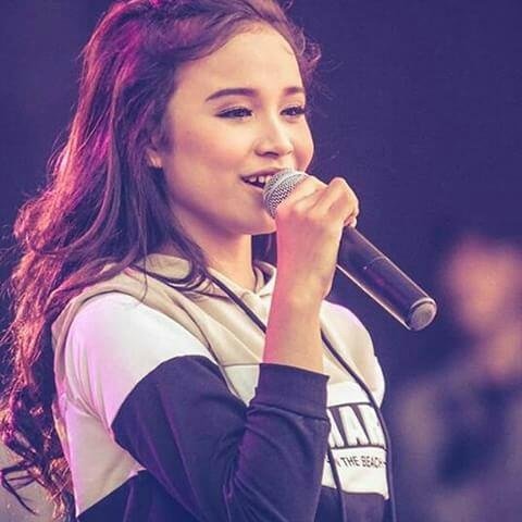 Sekarag lagu nya pikir keri yen ora demen tk jagoin wkwk.
<a href="/TASYa/">tasya</a>.ROSMALA11
TOuR DAVA.malang
