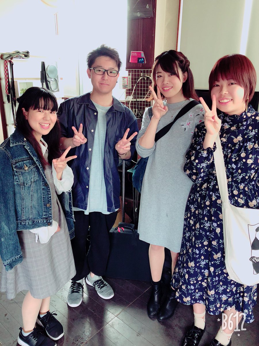 midorivov's tweet photo. 新学期始まってLIVEでて、チェリボムってなんだかんだで3年目か！時が経つの早すぎて辛い…

懐かしい写真が…

とりあえずこの1年乗り切ろ！ https://t.co/GD35GQHw2e