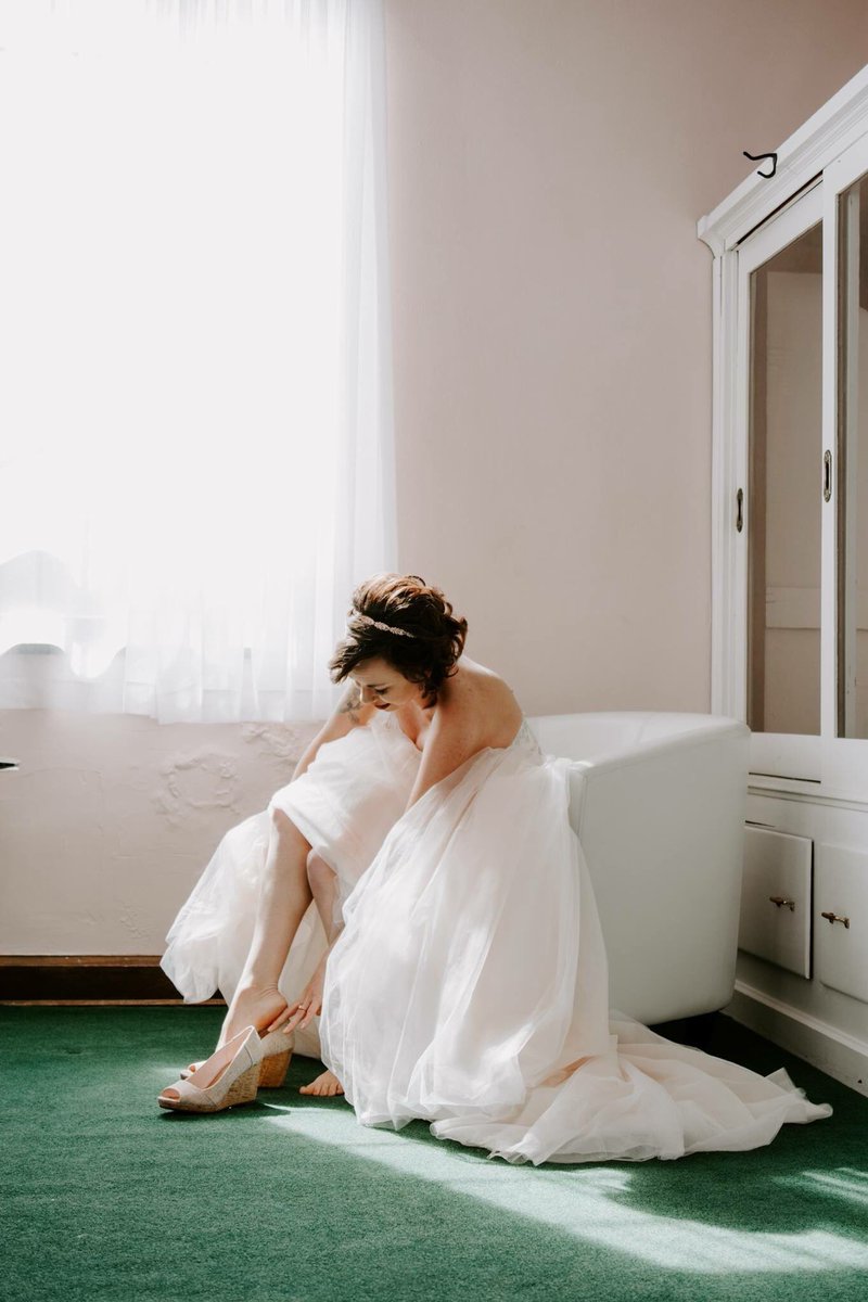 GoodingImages's tweet photo. Just starting our Twitter game! Help us out by retweeting our posts! #weddingphotographer #engagementphotographer #weddingphotography https://t.co/93lUCodTnn