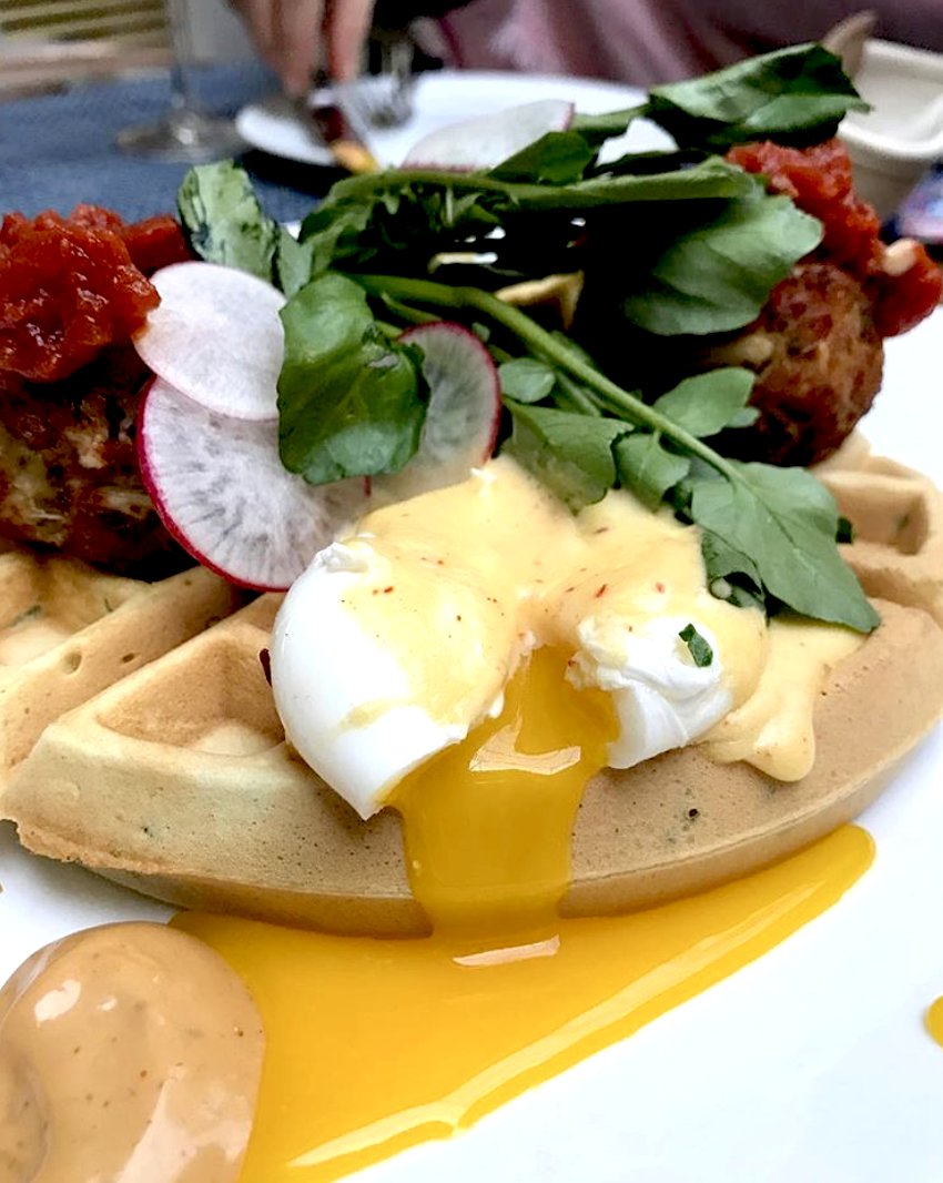 BLTPrimexDB's tweet image. Running away from the #SundayScaries and towards these perfectly runny eggs 🍳#bltprimexdb #dceats #sundaybrunch