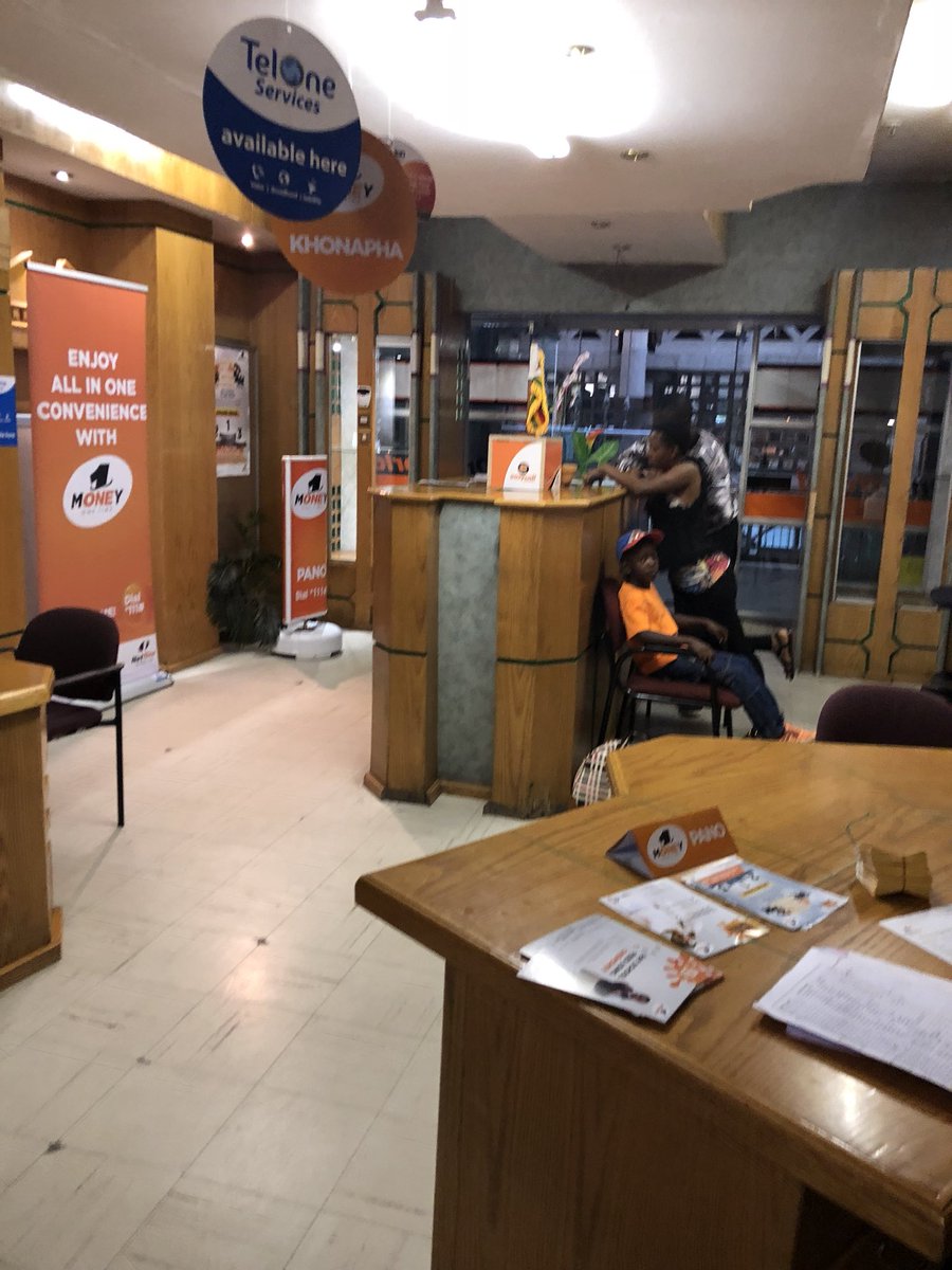 LazarusMuchenje's tweet photo. Netone shops are now open 7 days a week including Sunday till 4pm. visited the east gate shop on the first floor of Eastgate. Wonderful team giving service to the people of Zimbabwe whenever wherever all the time. @263Chat @NetOneCellular @KennedyMateko @OneMoneyZw @OneFusionZW https://t.co/njsx4izb8X