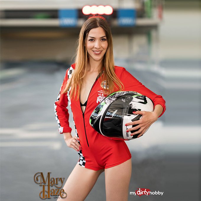 Kleine Erinnerung an den #MyDirtyGrandPriXXX vor Wochen mit @mydirtyhobby! Es hat so viel Spa&szlig; gemacht<a href="/tag/mydirtygrandprixxx"class="tags">#MyDirtyGrandPriXXX</a><a href="/tag/racing"class="tags"><span>#racing</span></a><a href="/tag/gokart"class="tags"><span>#gokart</span></a><a href="/tag/camgirl"class="tags"><span>#camgirl</span></a><a href="/tag/mydirtyhobby"class="tags"><span>#mydirtyhobby</span></a><a href="/tag/gridgirl"class="tags"><span>#gridgirl</span></a>