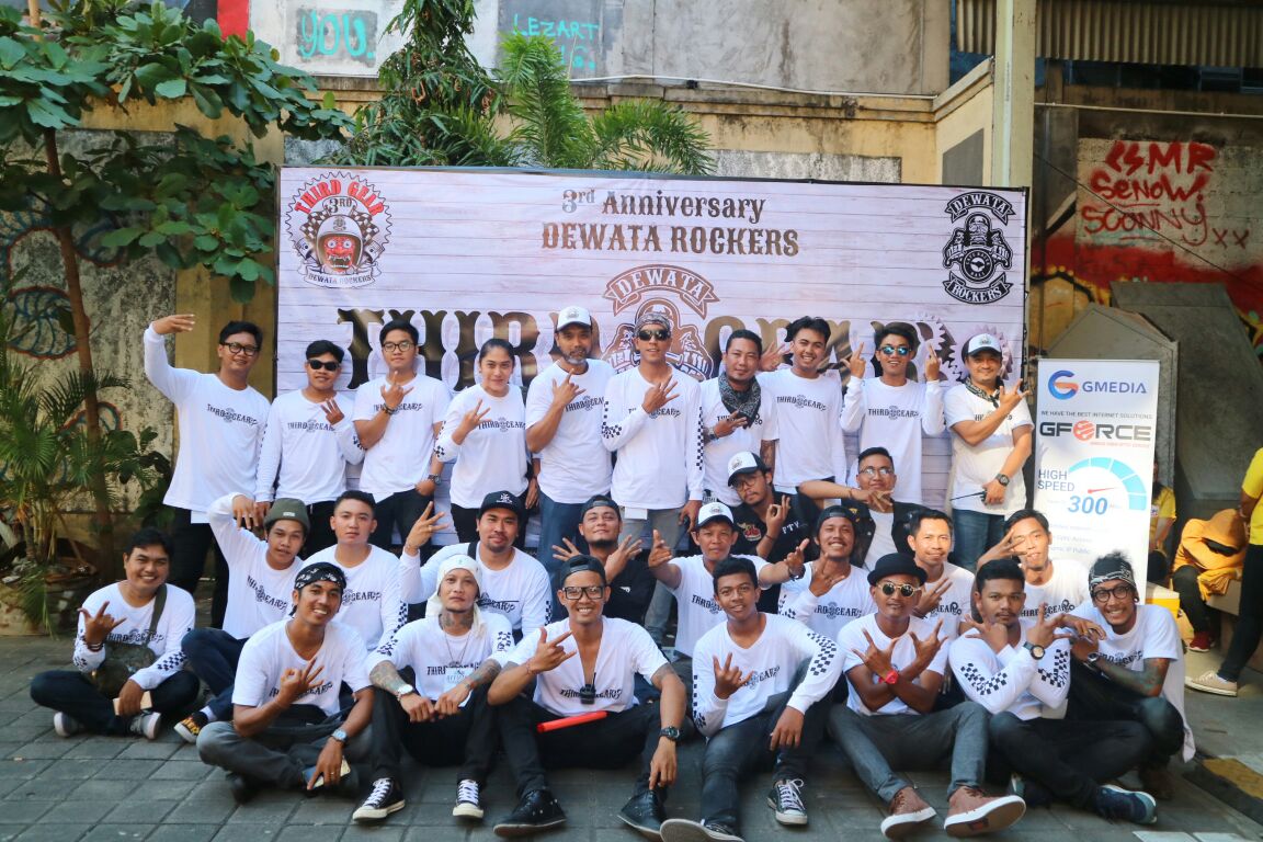 AddyVentuz's tweet image. Happy anniversary DEWATA ROCKERS
keep solid n rock n roll 💪
#dewatarockers
#thirdgear