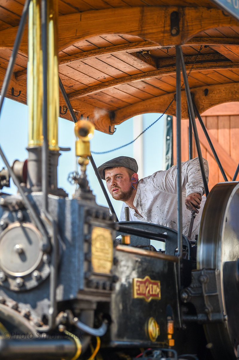 simondackpix's tweet image. Steamy Day in Brighton at the Historic Commercial Vehicle Run @AlamyNews #HCVS #historicvehicles #Brighton @Vervate @brightonargus